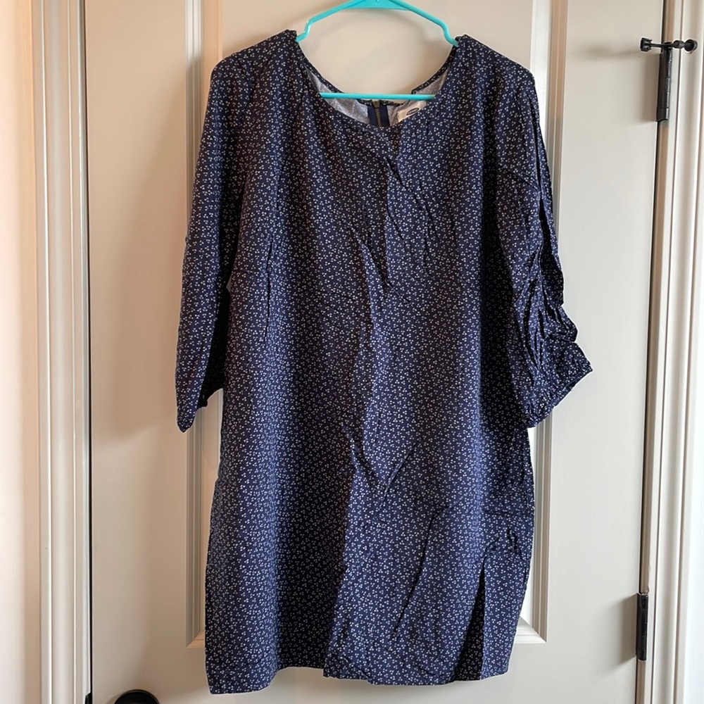 Navy three quarter sleeve dress